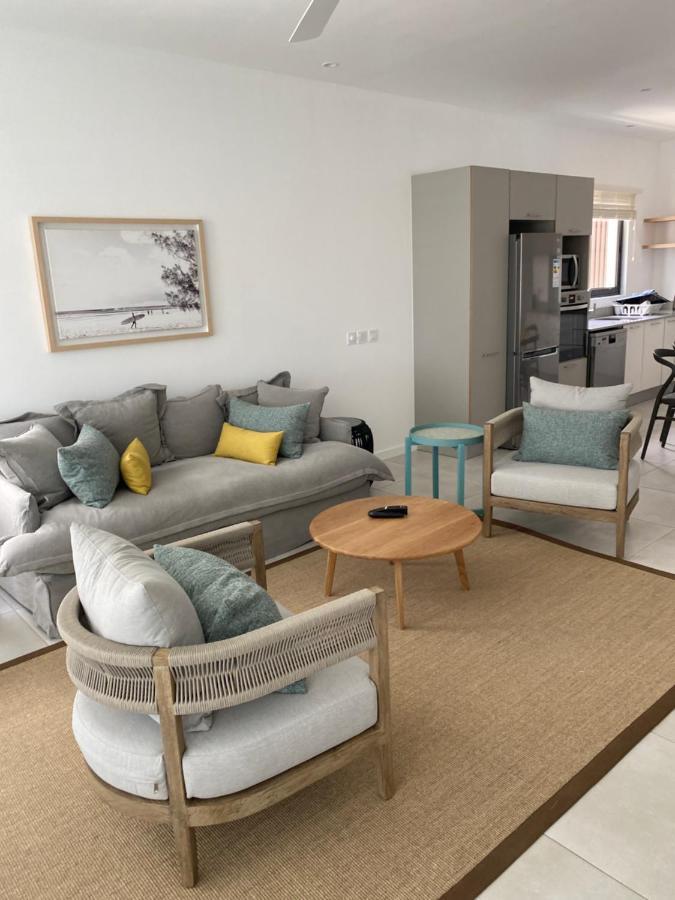 Eastern Blue Beachfront Luxury Apartment Poste Lafayette Exteriör bild