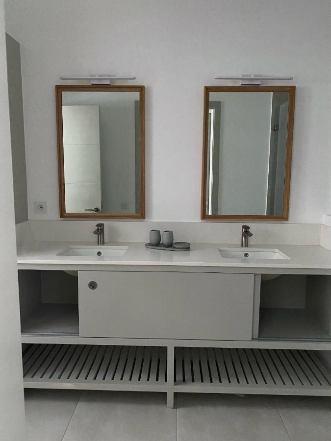 Eastern Blue Beachfront Luxury Apartment Poste Lafayette Exteriör bild